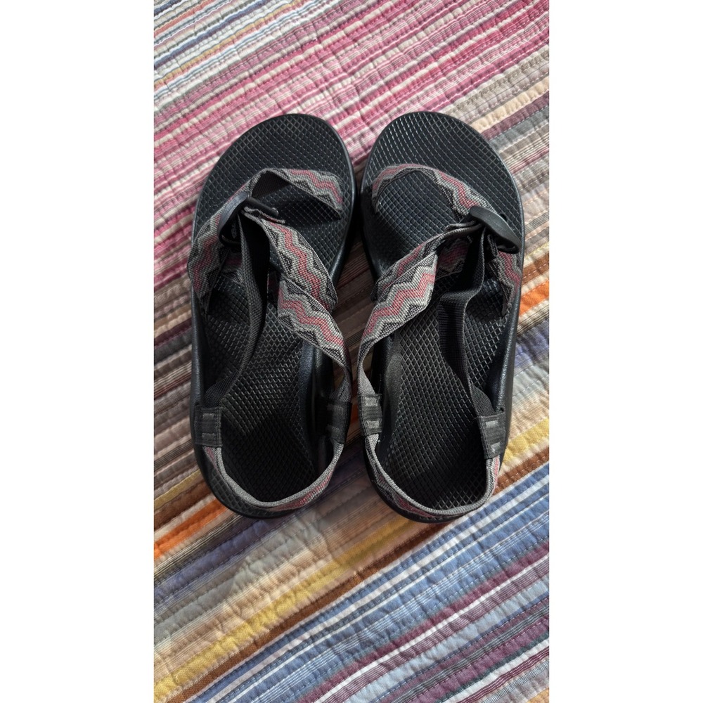 Chaco Z1 Classic Sport Sandals Men's 11 Grey Red Zigzag Straps Outdoor‎ Hiking
